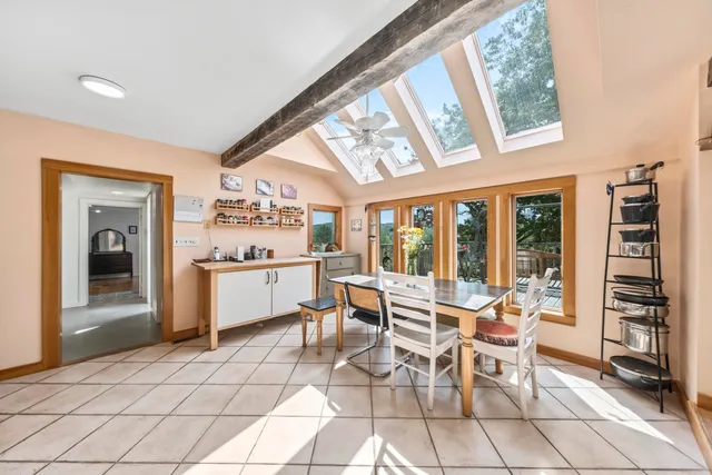 $850,000 | 579 Alford Lake Road, Hope, ME 04847