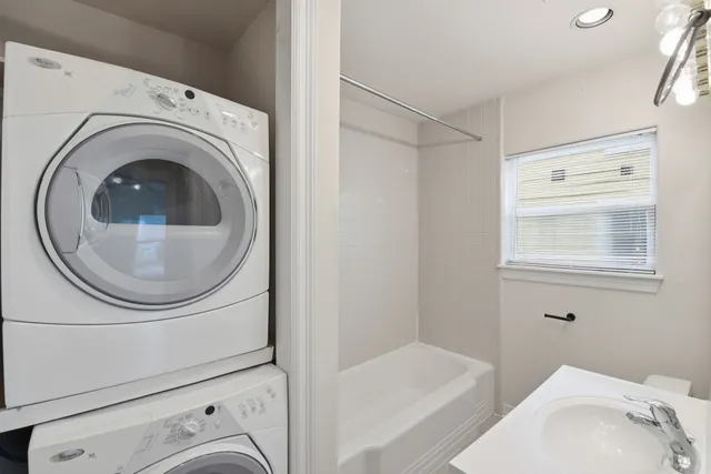 $1,450 | 2513 Shakespeare Street, Unit 3, Houston, TX 77030