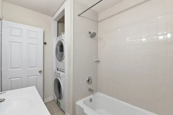 $1,450 | 2513 Shakespeare Street, Unit 3, Houston, TX 77030