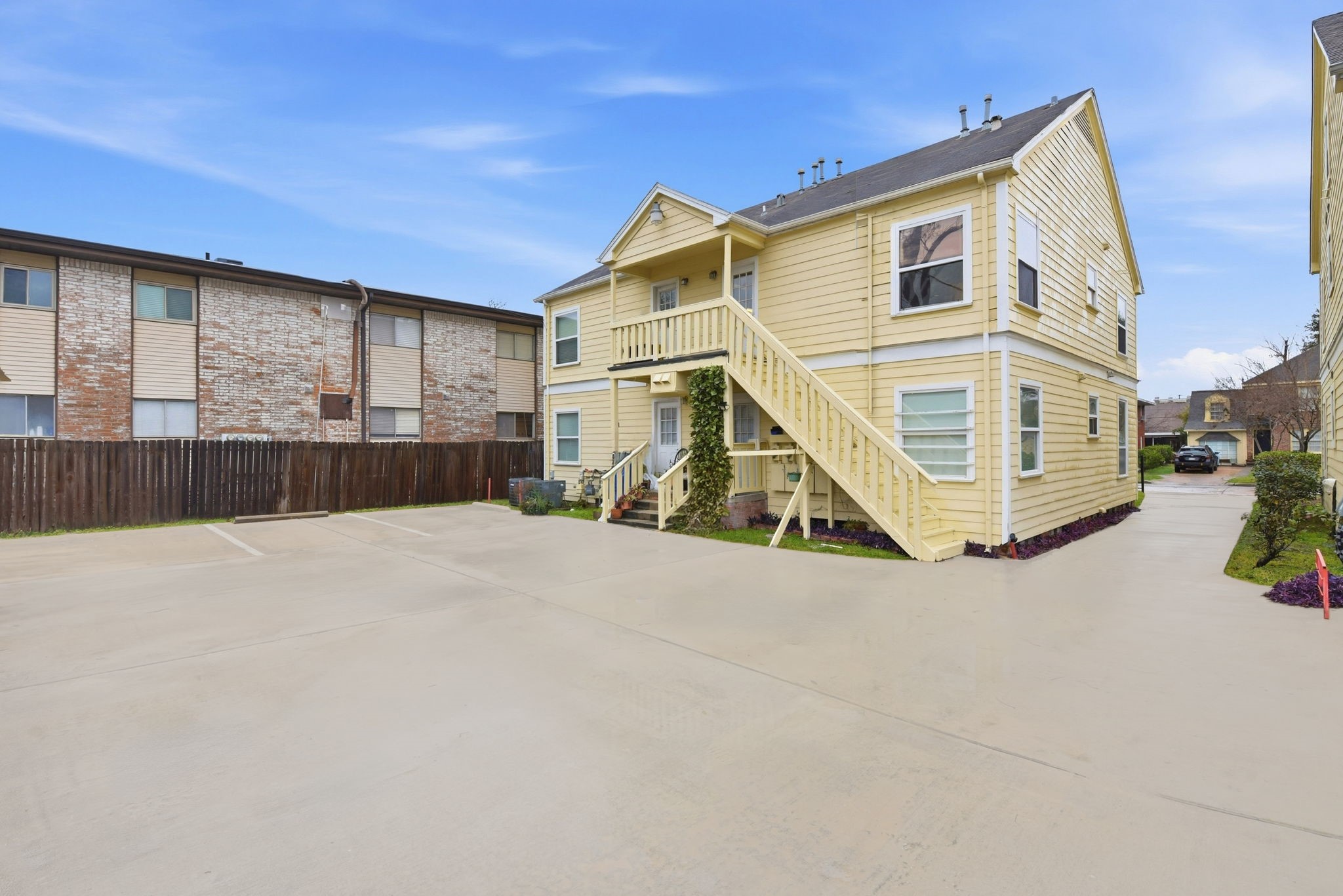 2513 Shakespeare Street, Unit 3 Houston, TX 77030 - Photo 25 of 28 Back of the unit
