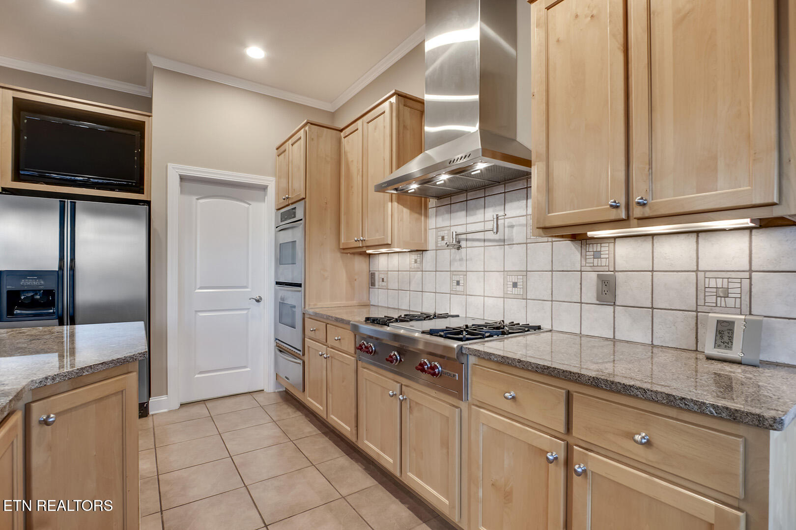 1490 Rarity Bay Parkway Vonore, TN 37885 - Photo 15 of 60 15_RarityBayPkwy_1490_Kitchen03