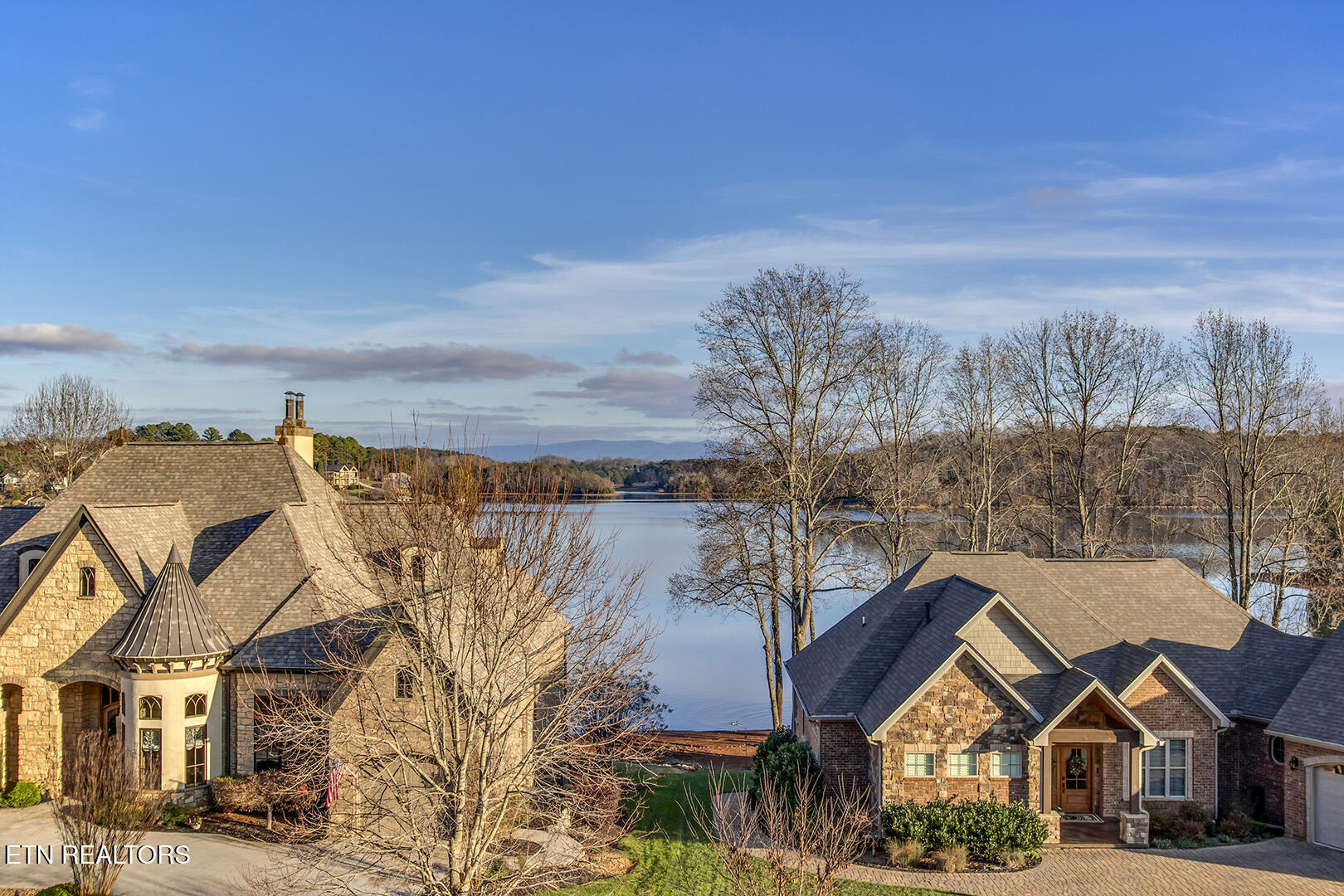1490 Rarity Bay Parkway Vonore, TN 37885 - Photo 19 of 60 19_RarityBayPkwy_1490_DeckView