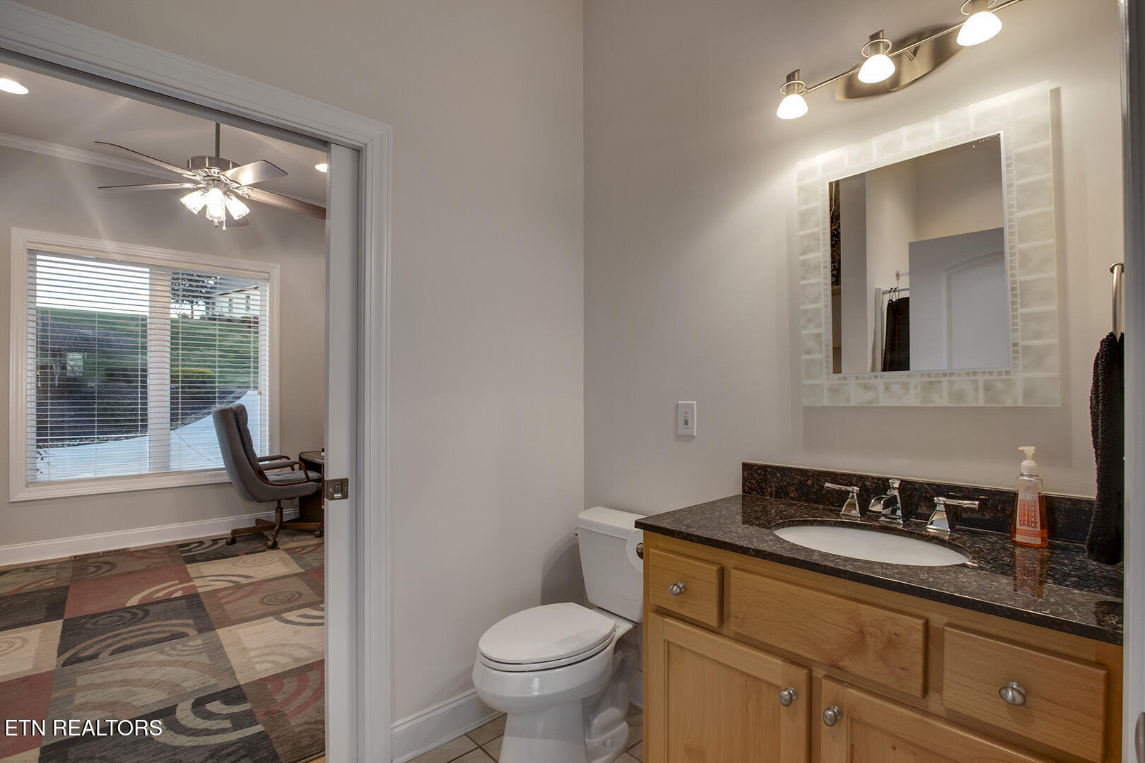 1490 Rarity Bay Parkway Vonore, TN 37885 - Photo 26 of 60 26_RarityBayPkwy_1490_GuestBath1