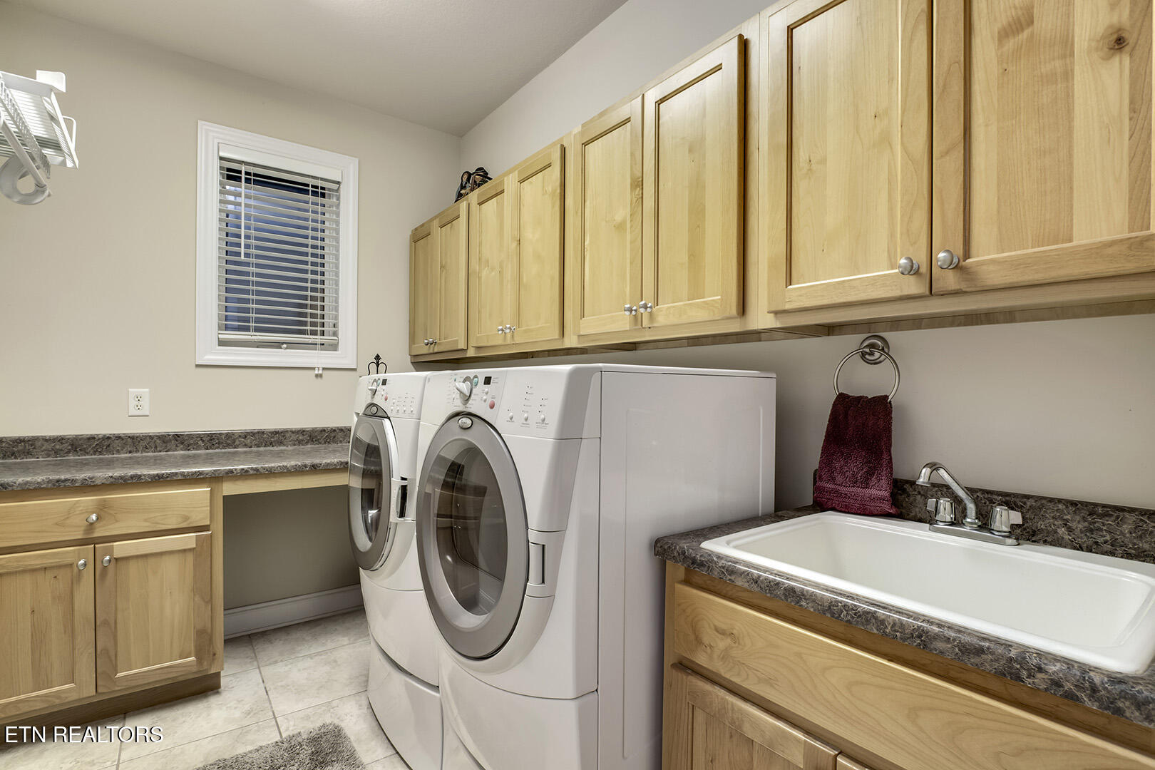 1490 Rarity Bay Parkway Vonore, TN 37885 - Photo 35 of 60 35_RarityBayPkwy_1490_Laundry