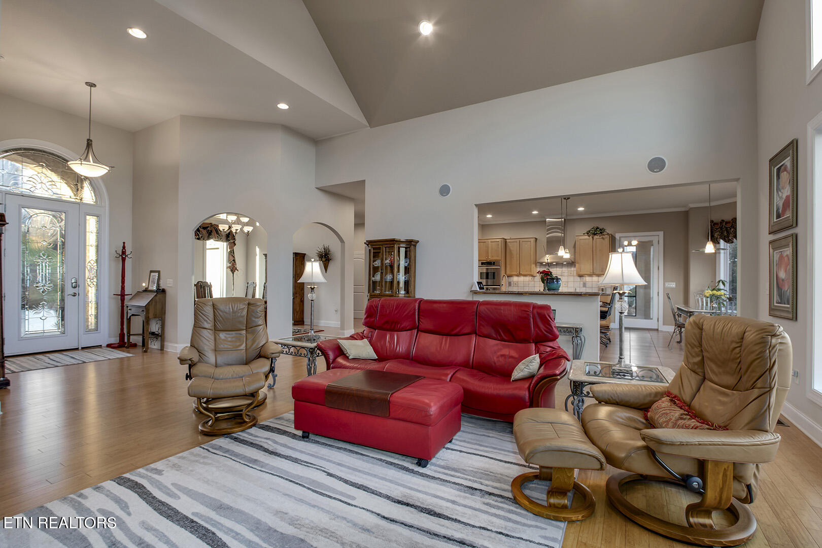 1490 Rarity Bay Parkway Vonore, TN 37885 - Photo 10 of 60 10_RarityBayPkwy_1490_Living05