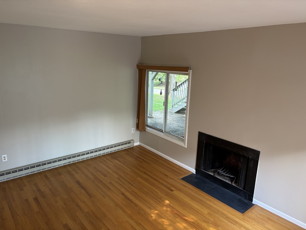 5 Autumn Lane, Unit 5 Amherst, MA 01002 - Photo 12 of 18 Gallery Image 12