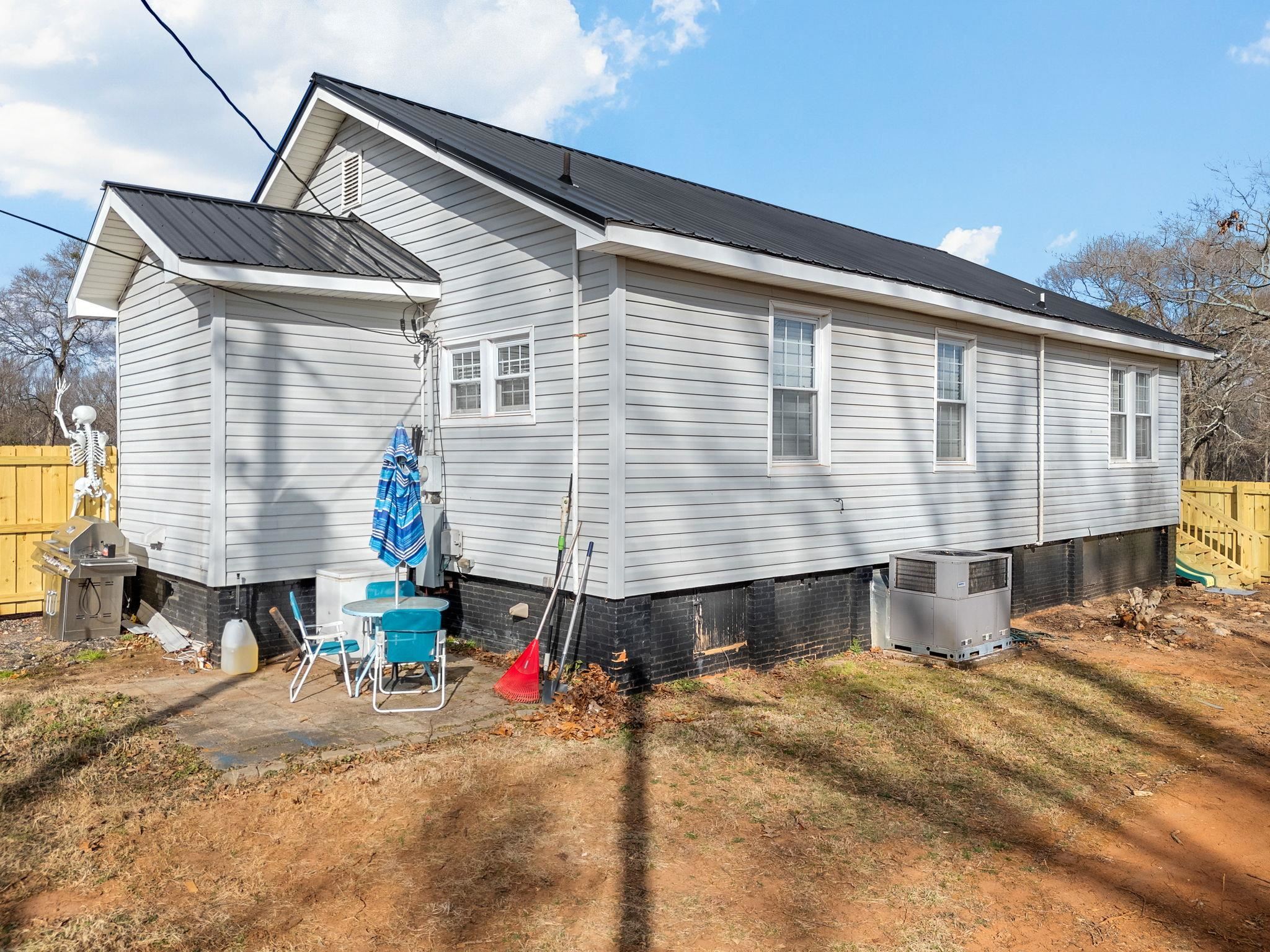 8177 Hill Street Boiling Springs, SC 29316 - Photo 26 of 31