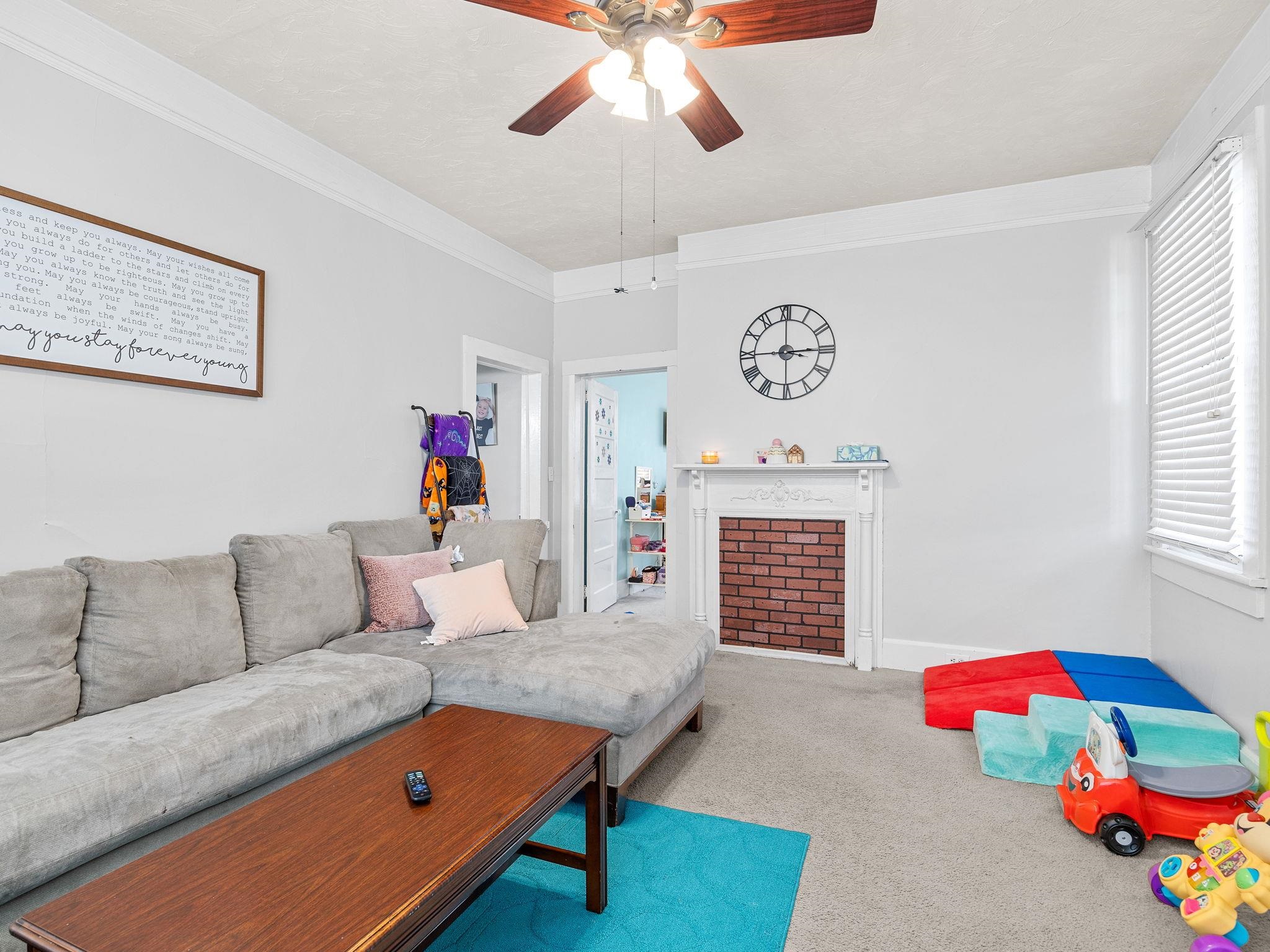 8177 Hill Street Boiling Springs, SC 29316 - Photo 8 of 31