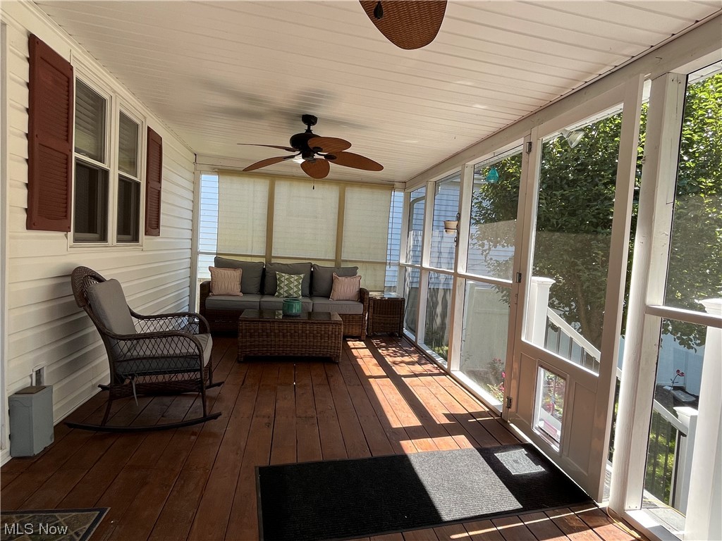 1902 Mathoit Street Parkersburg, WV 26101 - Photo 26 of 35 Sunroom / solarium with a healthy amount of sunlight