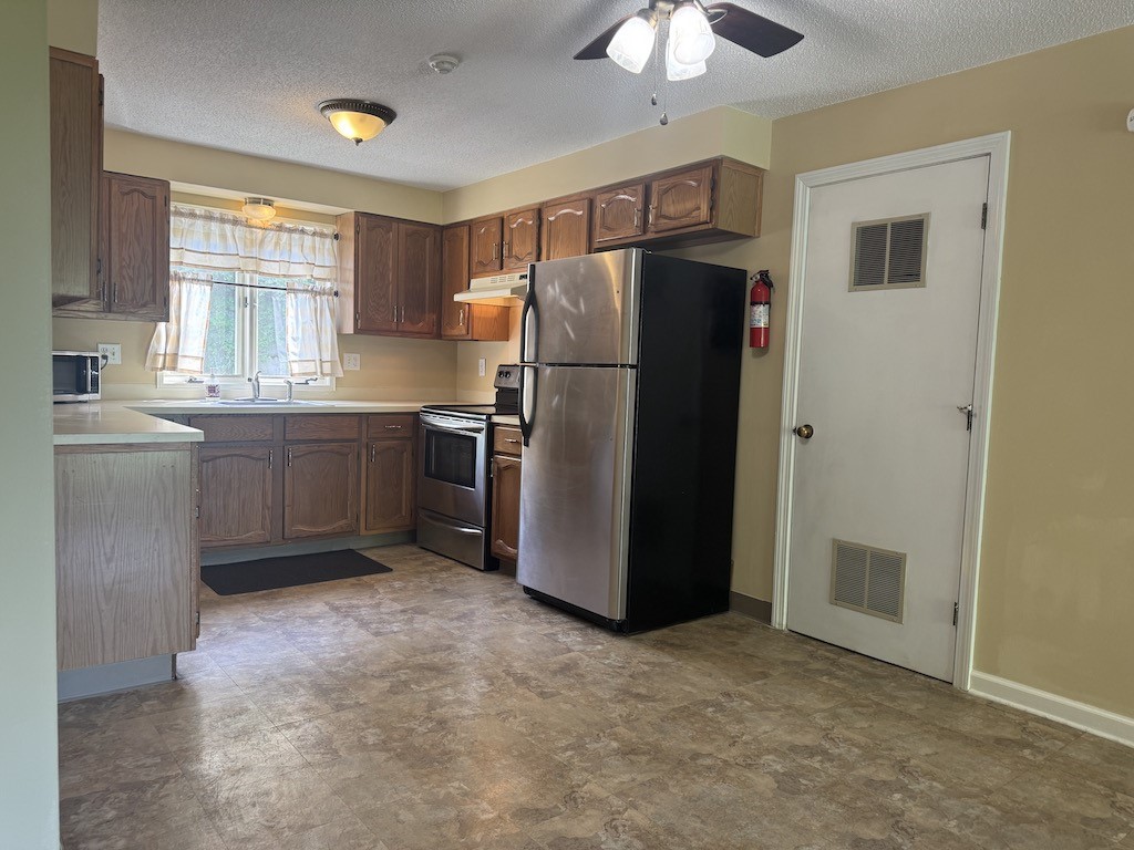 283 Privilege Street, Unit 4 Woonsocket, RI 02895 - Photo 5 of 21