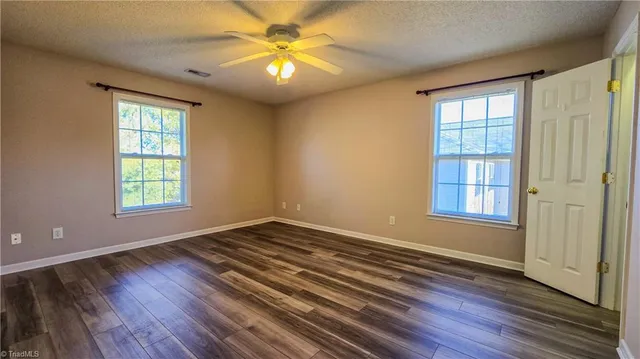 $1,300 | 932 Scholastic Court, Winston-Salem, NC 27106