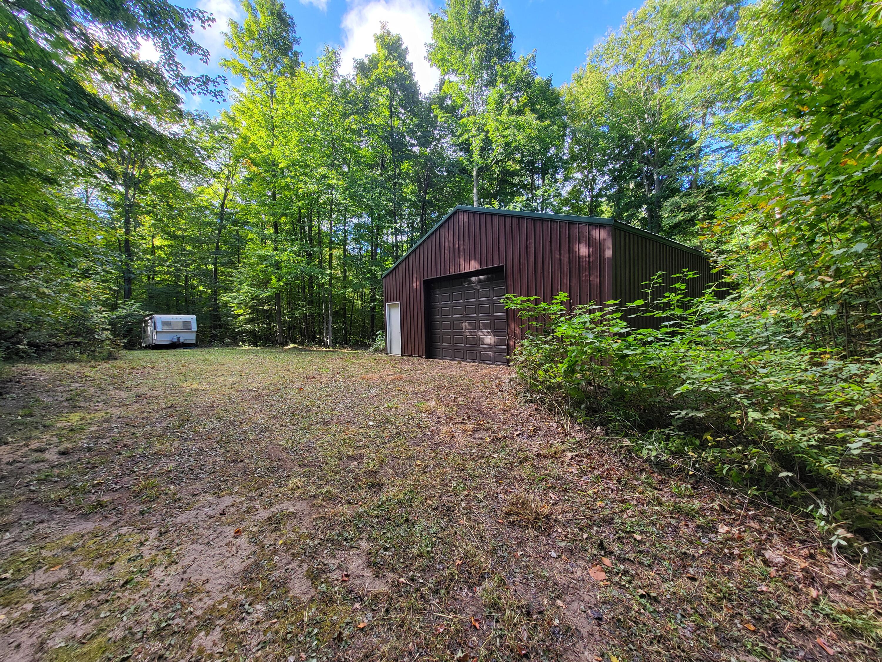 7045 King Road Benzonia, MI 49616 - Photo 23 of 38 20240923_104000