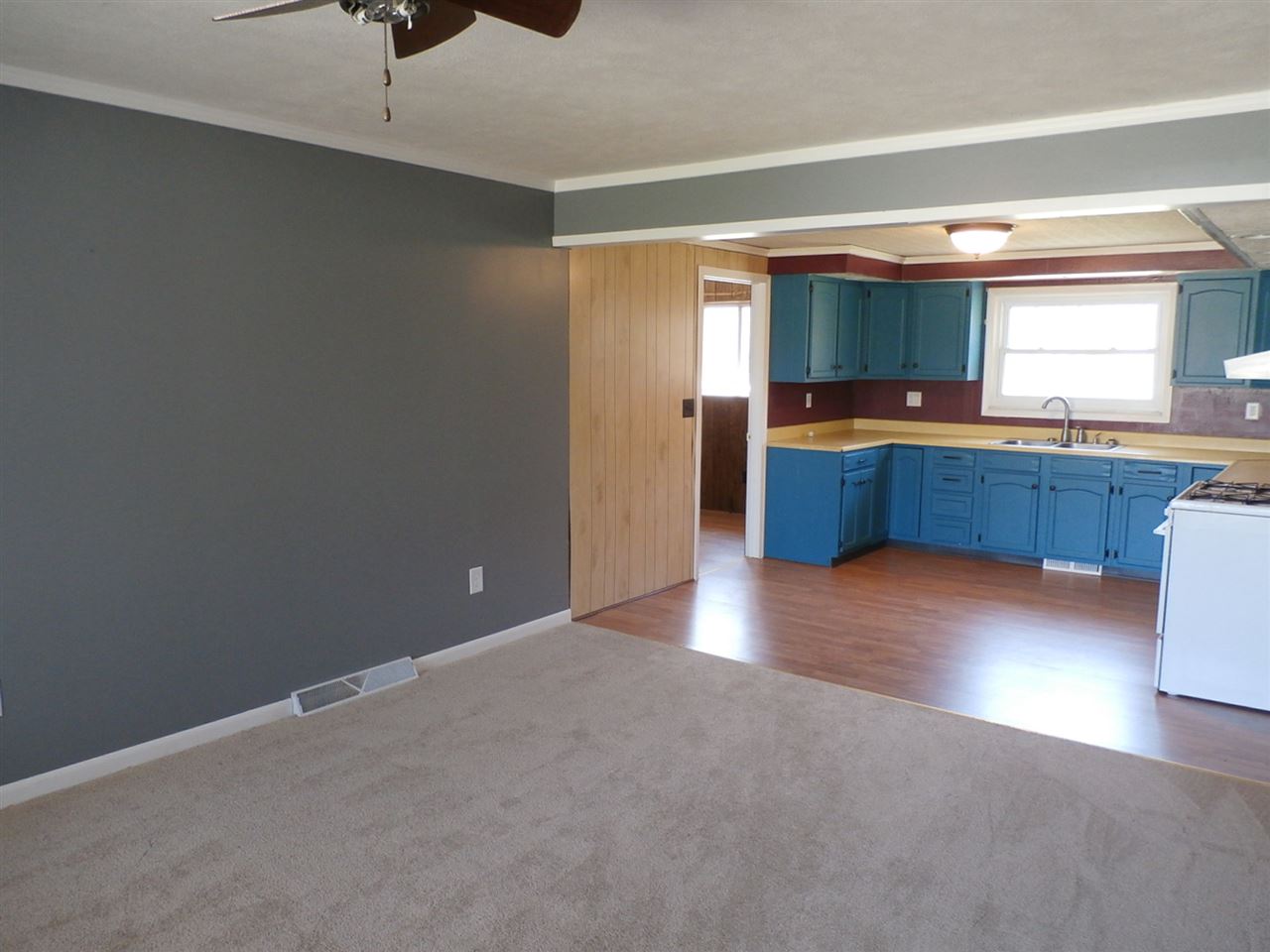 11396 Seymour Road Burt, MI 48417 - Photo 12 of 40 31377233-12.JPG