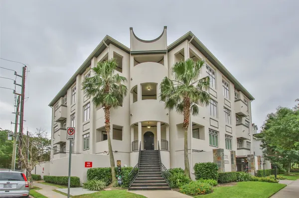 $1,250 | 2701 Helena Street, Unit 202, Houston, TX 77006