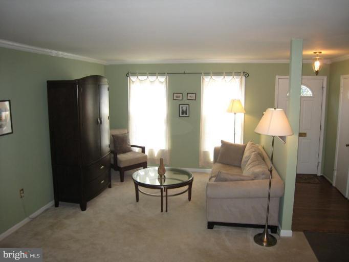 7424 Timberock Road Falls Church, VA 22043 - Photo 21 of 30 Living Room
