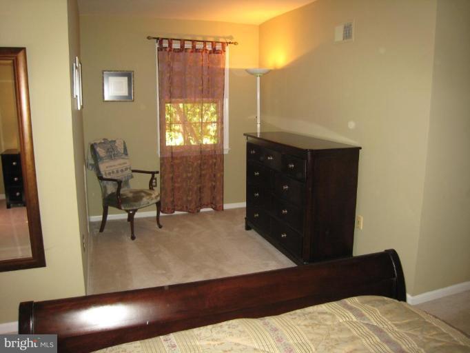 7424 Timberock Road Falls Church, VA 22043 - Photo 25 of 30 Master bedroom sitting area