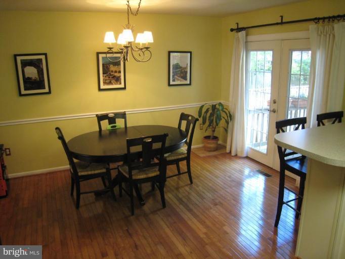 7424 Timberock Road Falls Church, VA 22043 - Photo 9 of 30 Family Room