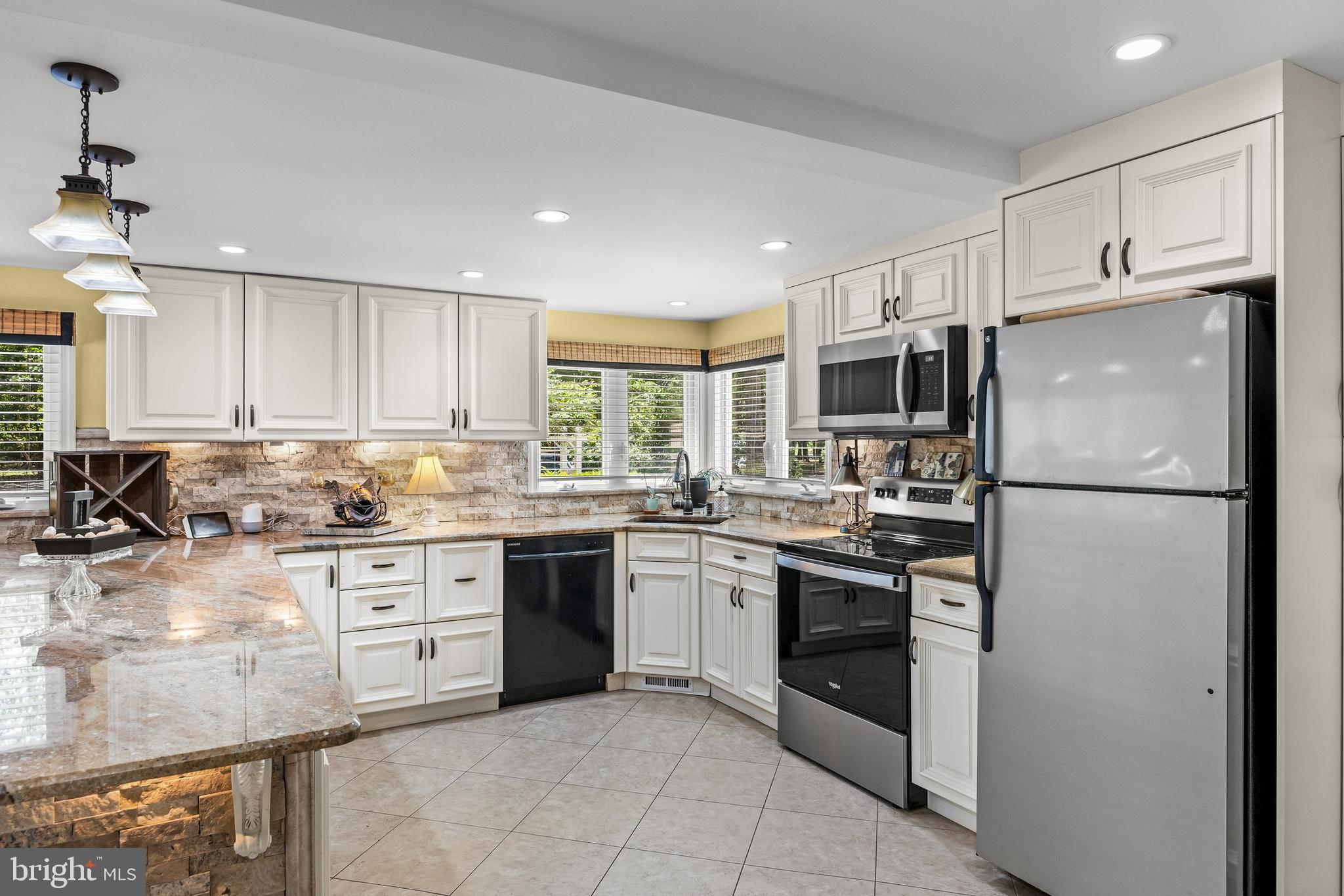 253 Hopewell Road Medford, NJ 08055 - Photo 12 of 54