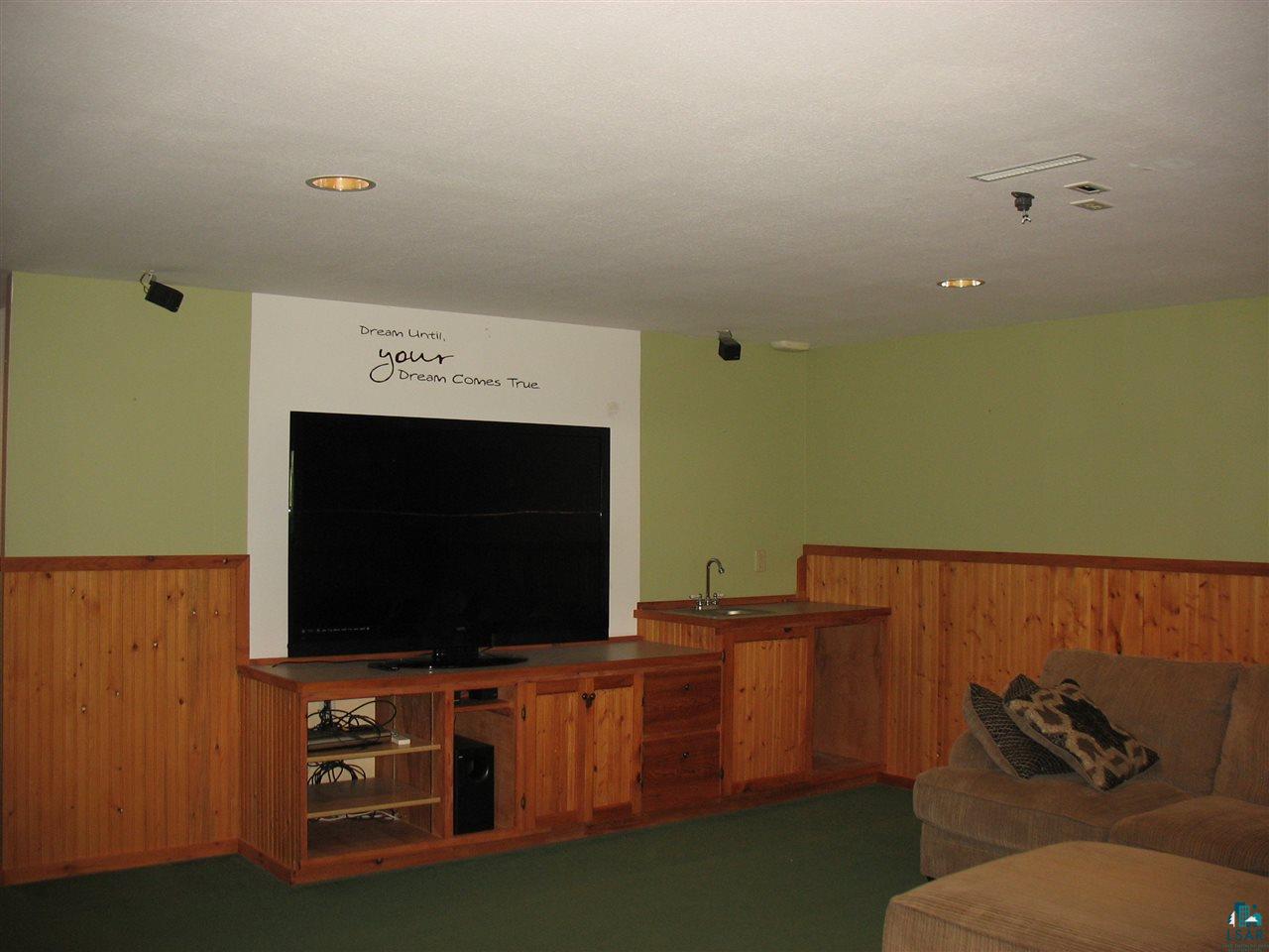 1645 Ridgeview Drive Carlton, MN 55718 - Photo 23 of 35 family room 2