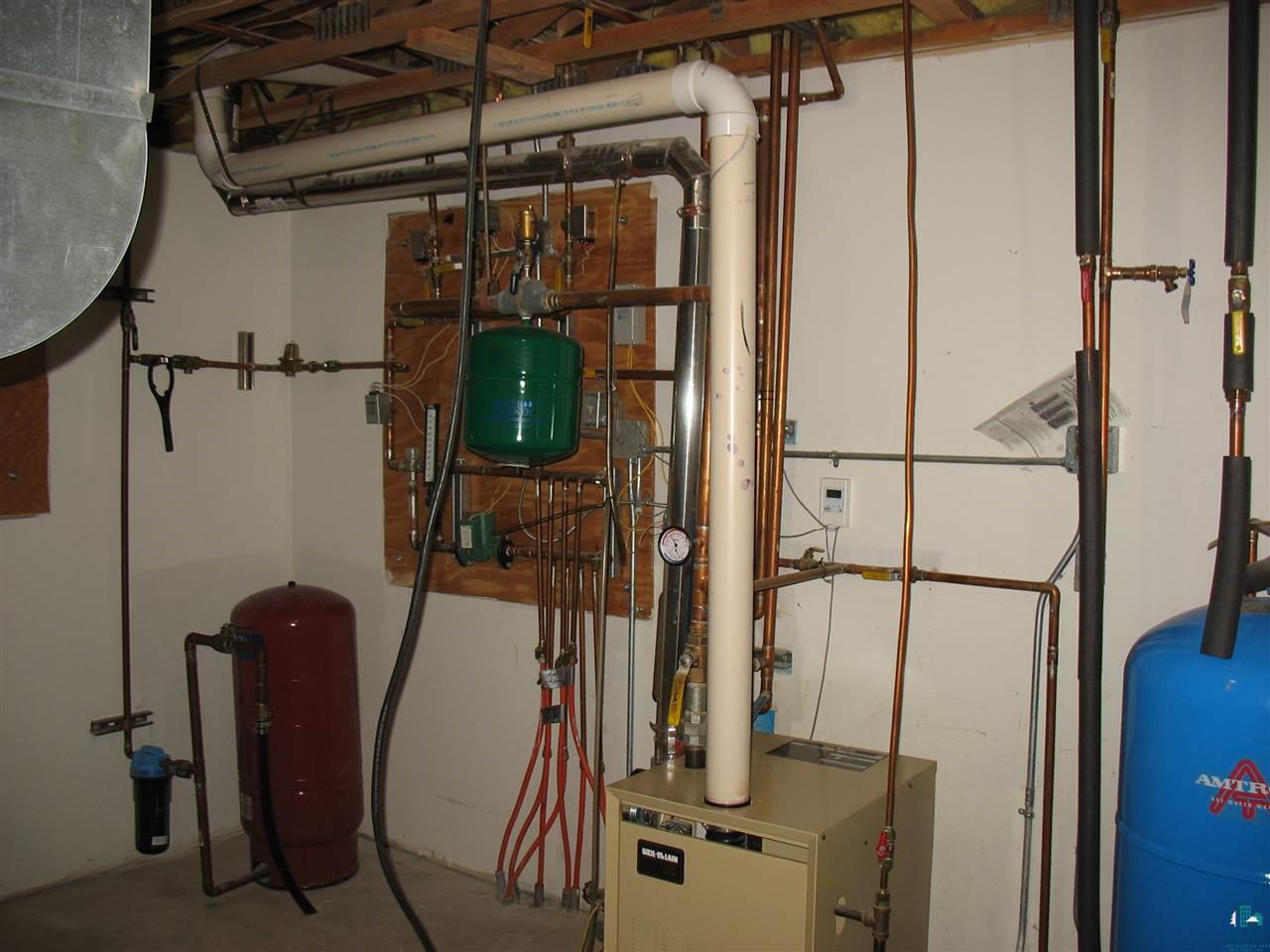 1645 Ridgeview Drive Carlton, MN 55718 - Photo 32 of 35 in-floor heat boiler