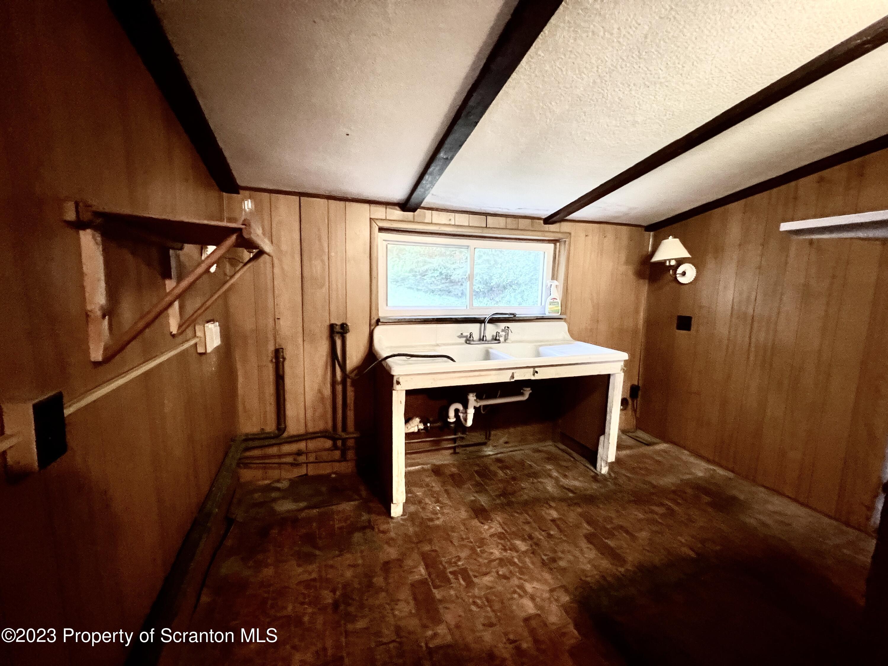 959 Constitution Avenue Jessup, PA 18434 - Photo 7 of 27 a room with furniture and air hockey table