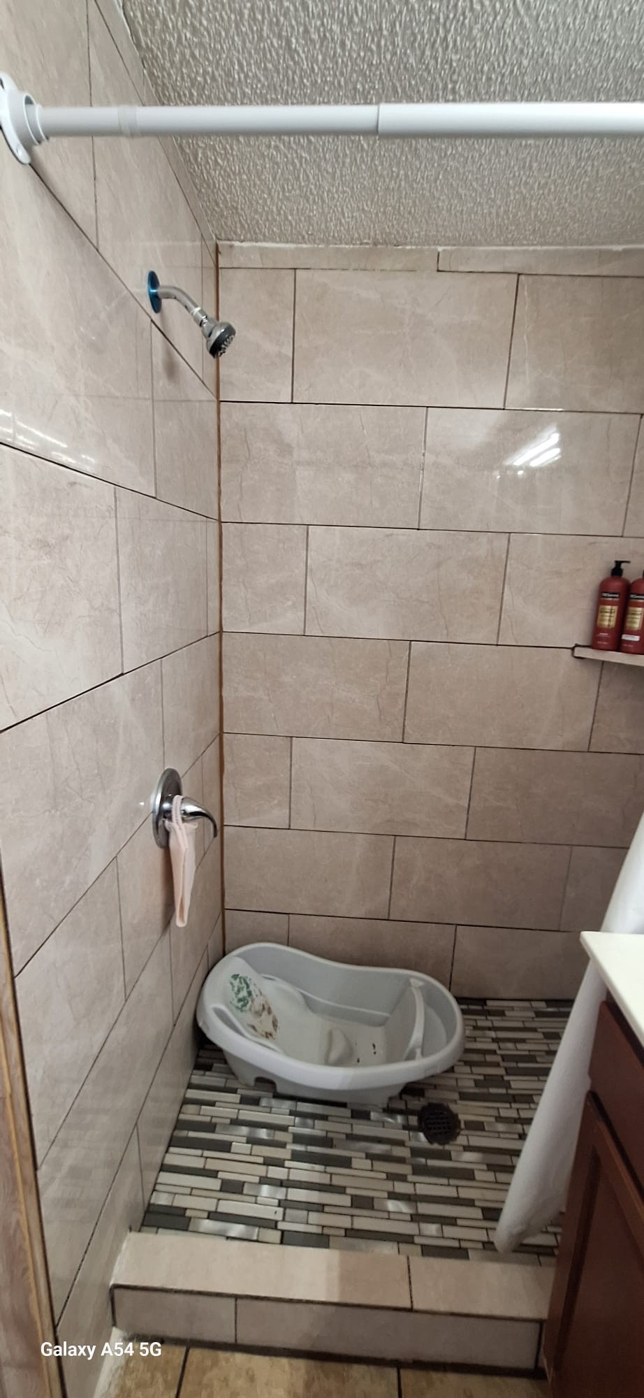 342 East Little Richland Road Waverly, TN 37185 - Photo 6 of 17 a bathroom with a shower