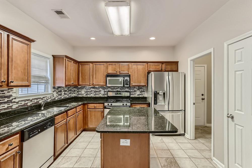 2605 Gateview Court Cumming, GA 30040 - Photo 8 of 30