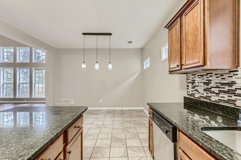 2605 Gateview Court Cumming, GA 30040 - Photo 10 of 30