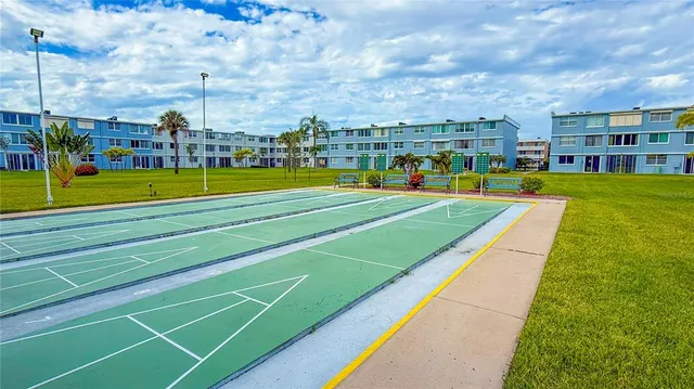 $1,850 | 4880 Locust Street Northeast, Unit 322, St. Petersburg, FL 33703