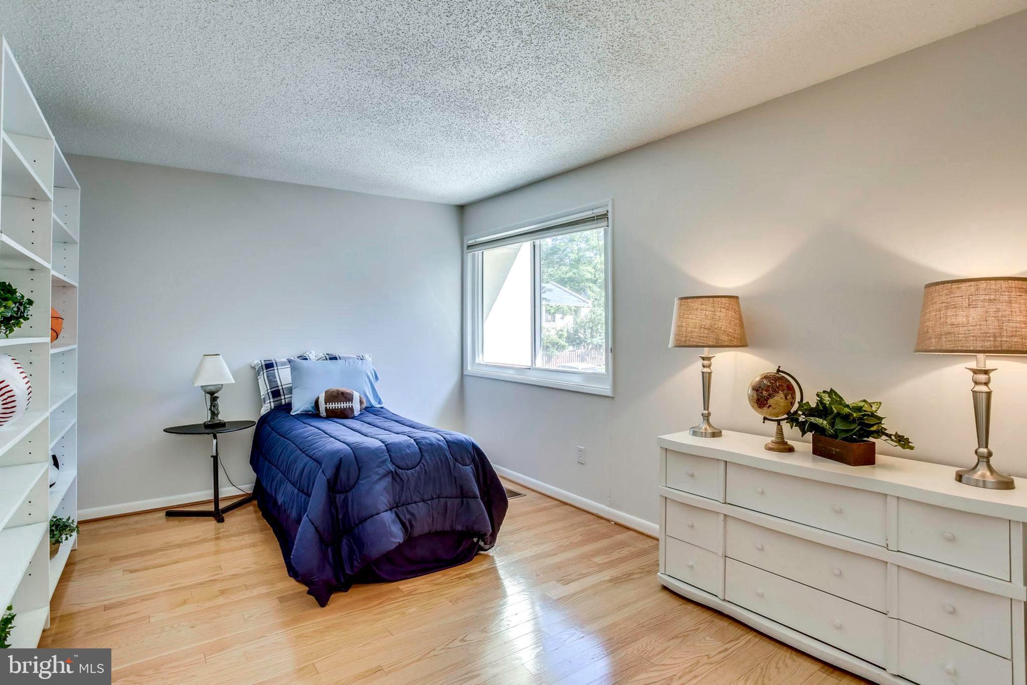 2239 Southgate Square Reston, VA 20191 - Photo 39 of 50 Amazing size for a secondary BR