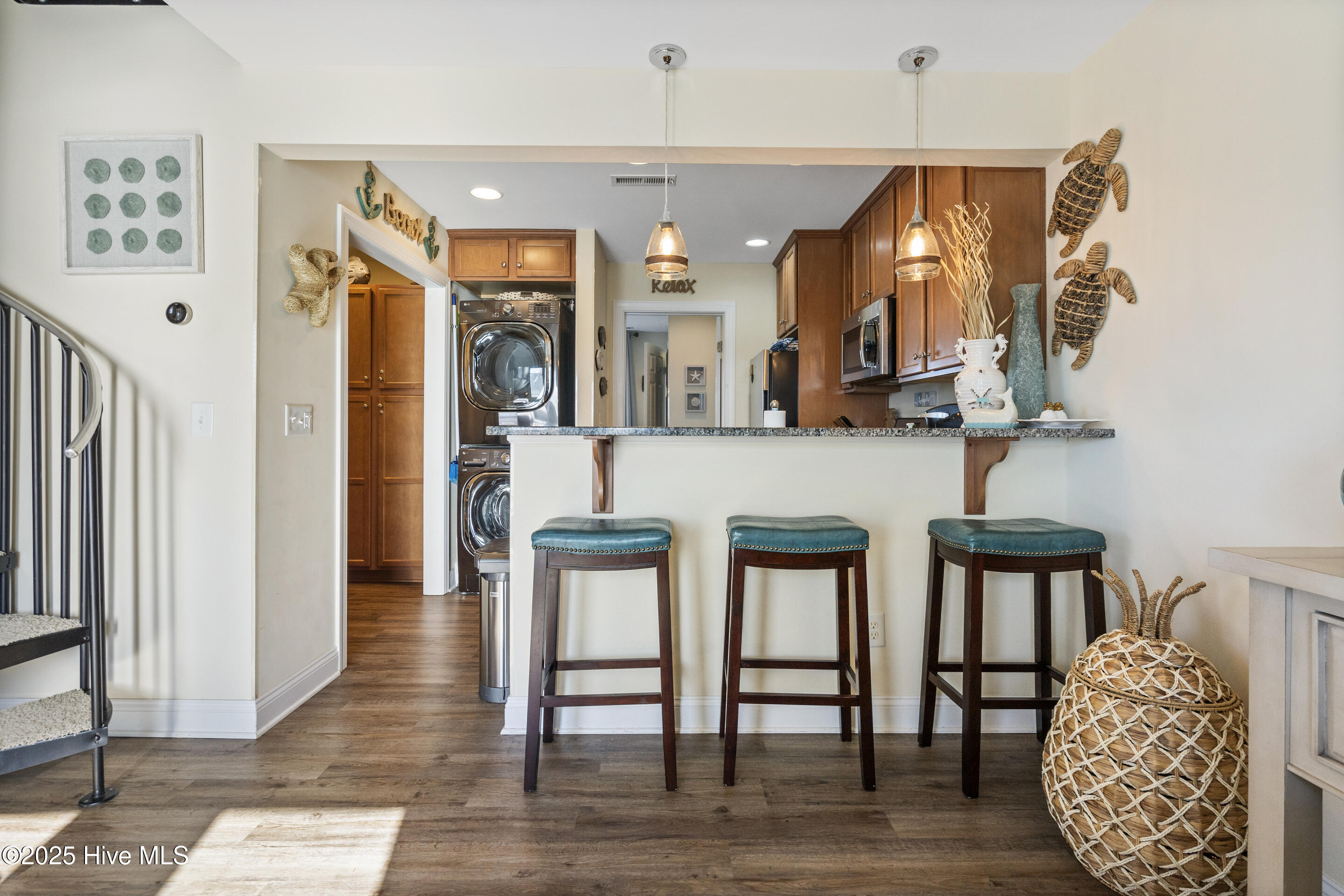 886 New River Inlet Road, Unit 41 North Topsail Beach, NC 28460 - Photo 8 of 34 Bar and Kitchen