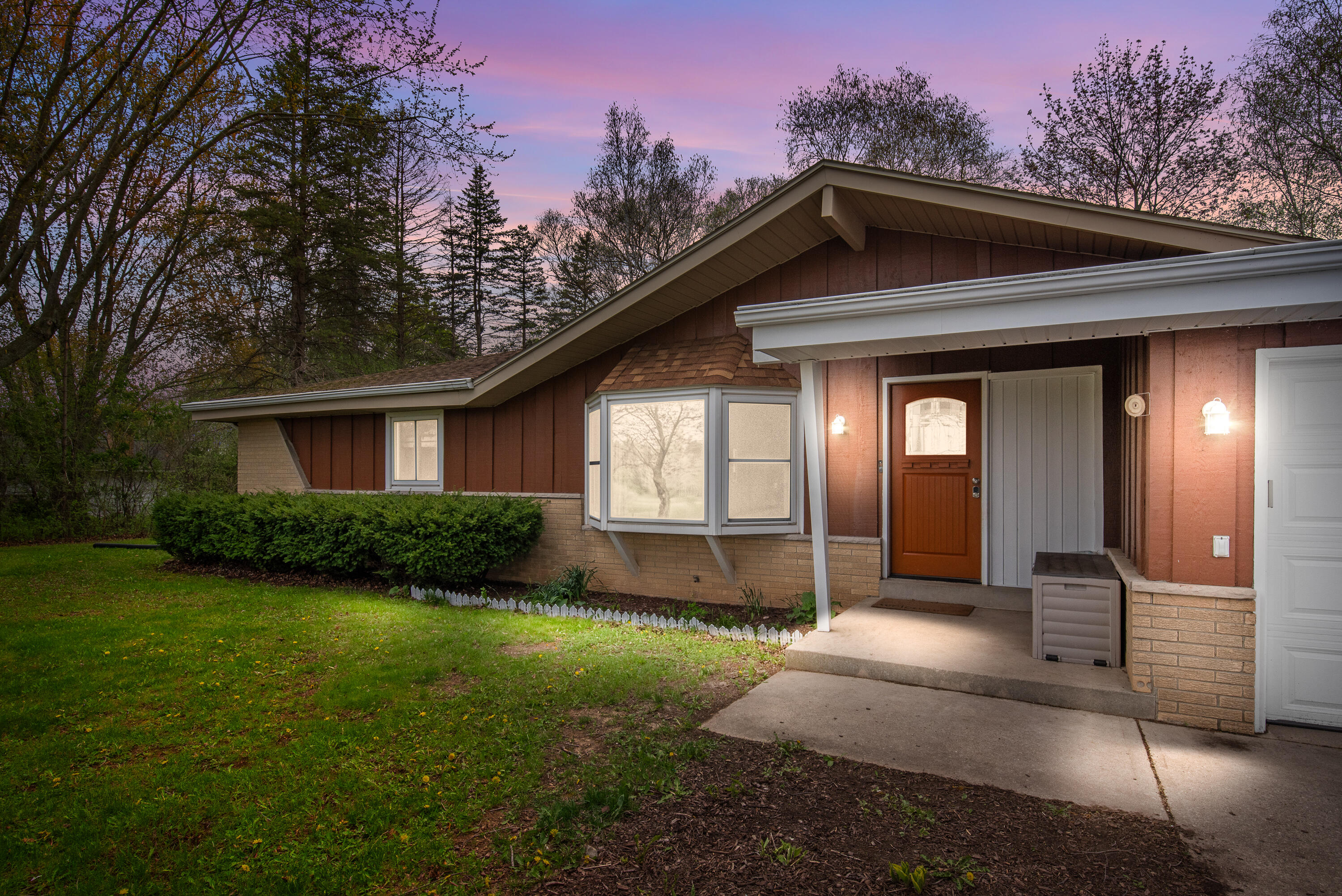 2157 Granville Rd-19