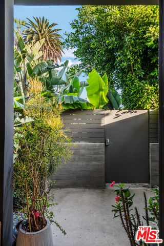 $2,995,000 | 407 Rialto Avenue, Venice, CA 90291