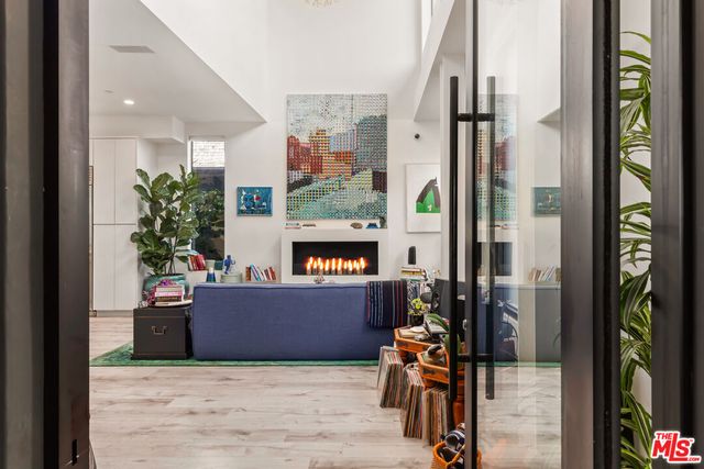 $2,995,000 | 407 Rialto Avenue, Venice, CA 90291