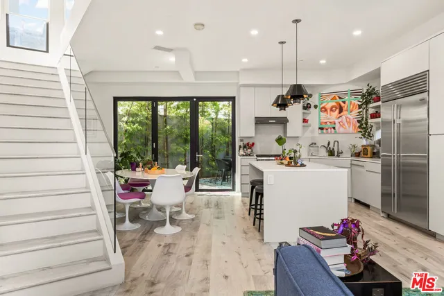 $2,995,000 | 407 Rialto Avenue, Venice, CA 90291