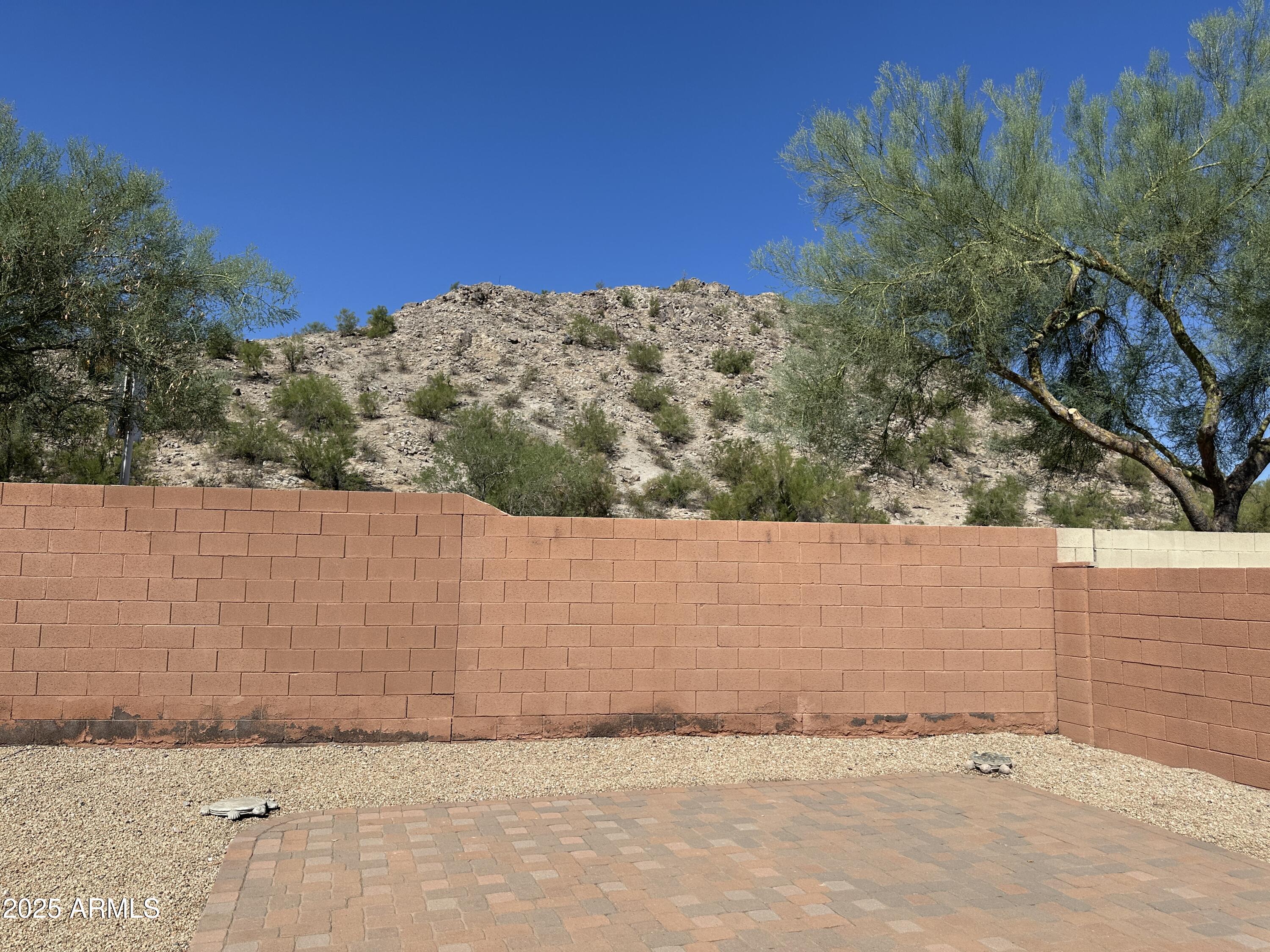 10460 South 182nd Drive Goodyear, AZ 85338 - Photo 32 of 33 a view of wooden fence