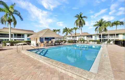 $200,000 | 325 Charlemagne Boulevard, Unit A206, Naples, FL 34112