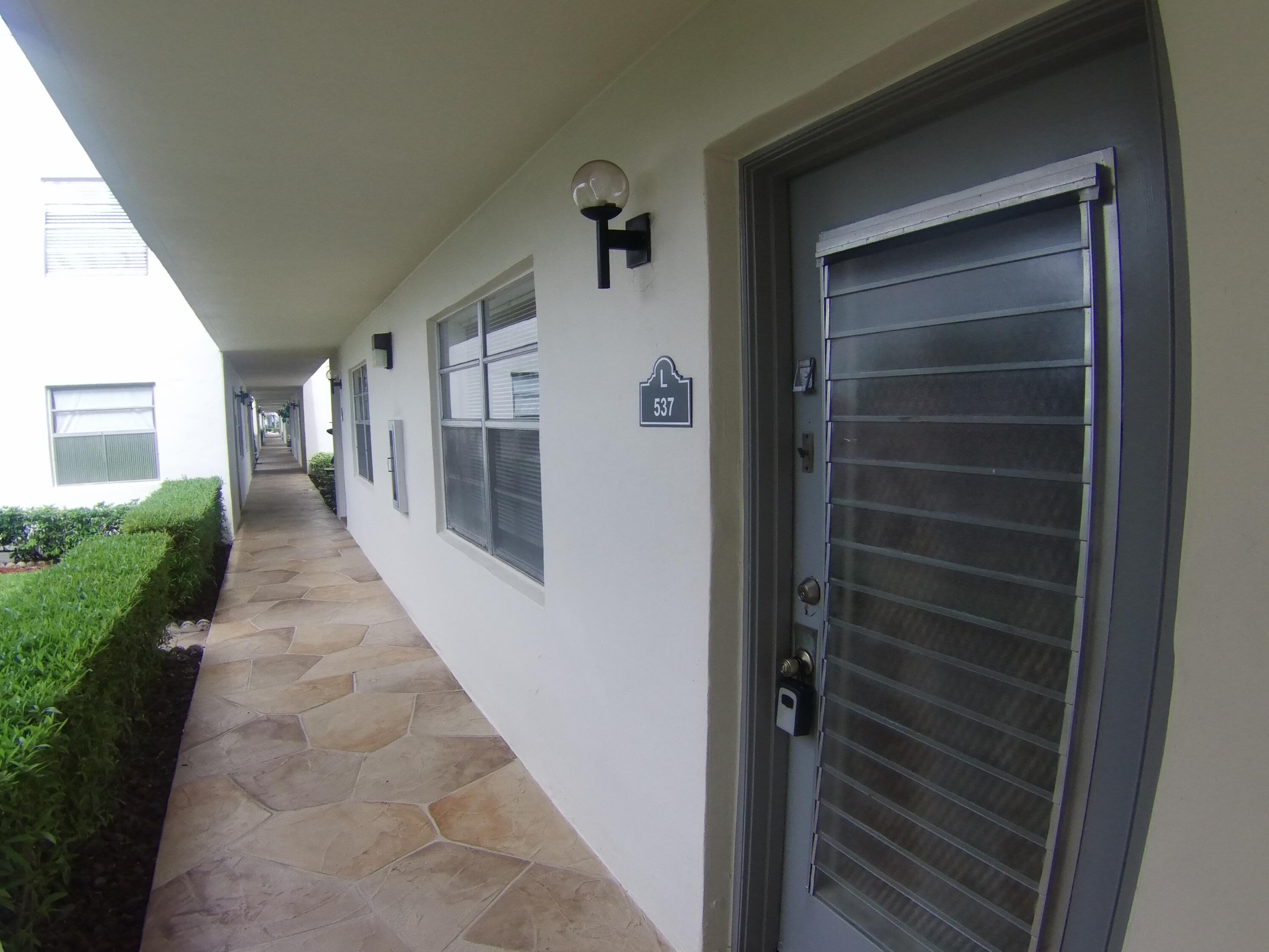 537 Normandy L Delray Beach Delray Beach, FL 33484 - Photo 1 of 21 SING001