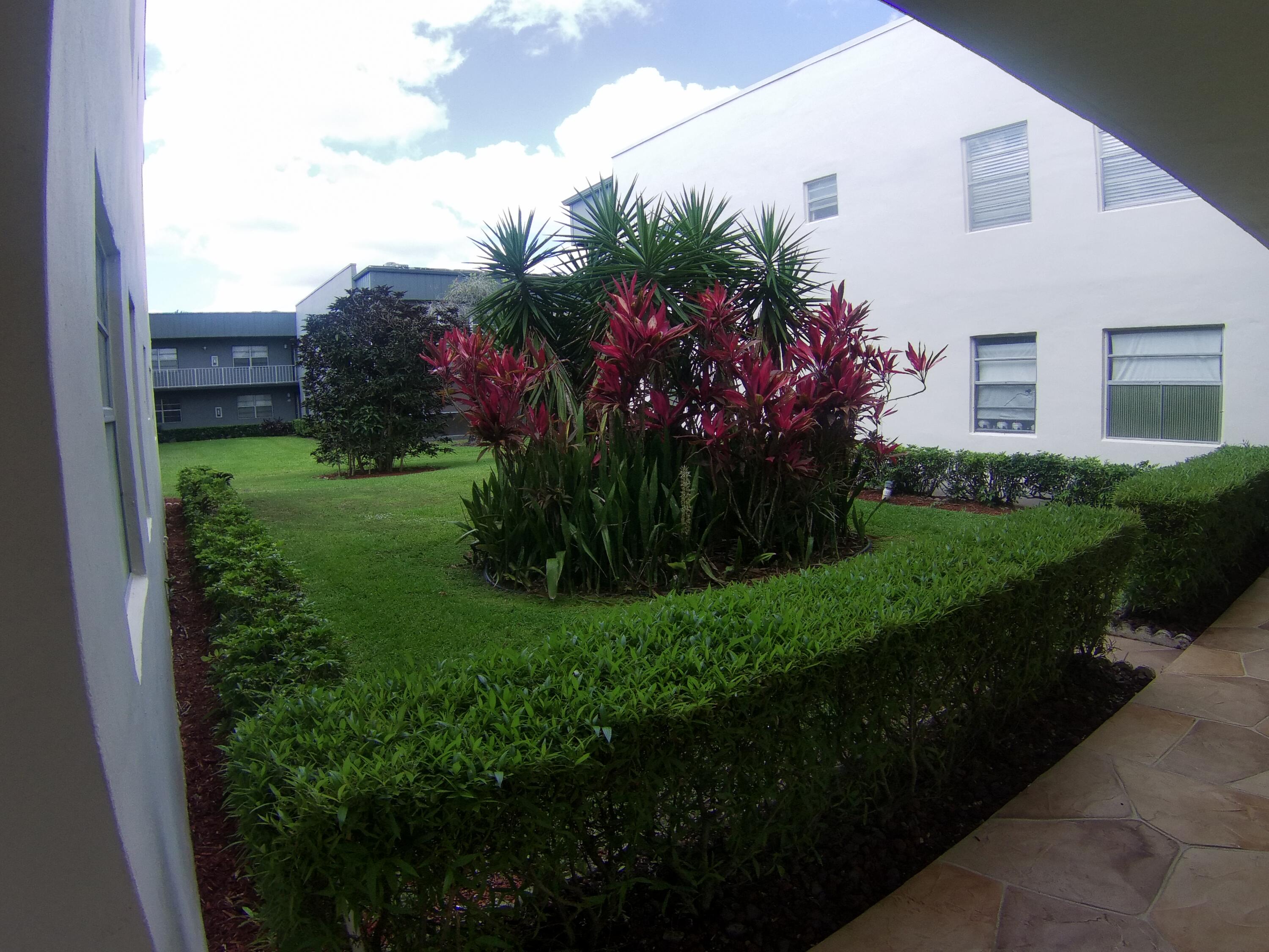 537 Normandy L Delray Beach Delray Beach, FL 33484 - Photo 2 of 21 SING0002