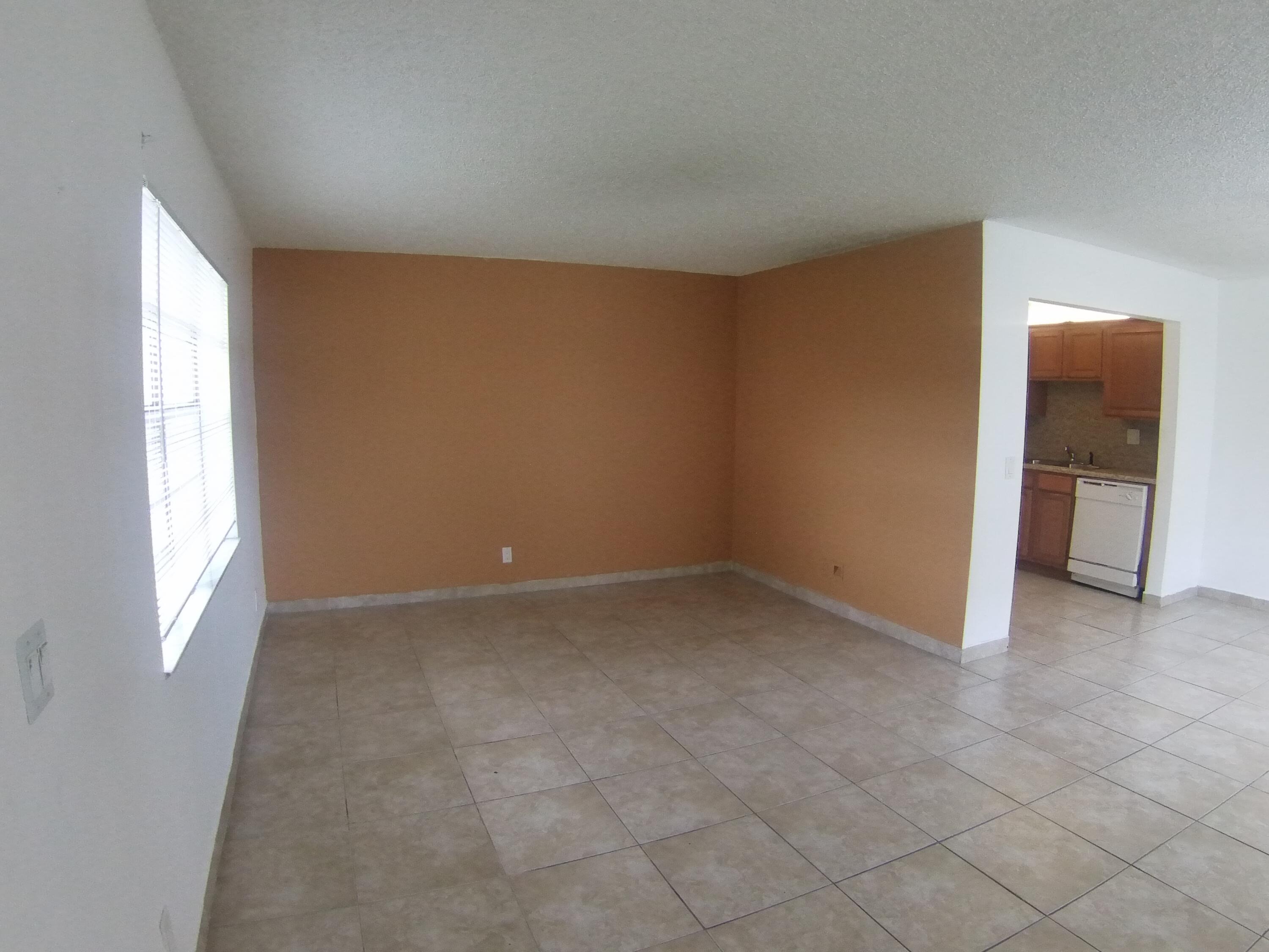 537 Normandy L Delray Beach Delray Beach, FL 33484 - Photo 4 of 21 SING0004