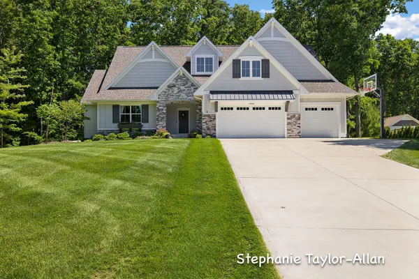 $899,000 | 17056 Legacy Drive, West Olive, MI 49460