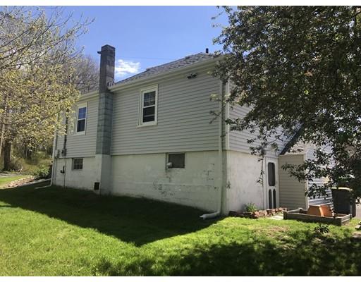 409 Oneil Road Somerset, MA 02725 - Photo 3 of 23 Gallery Image 3