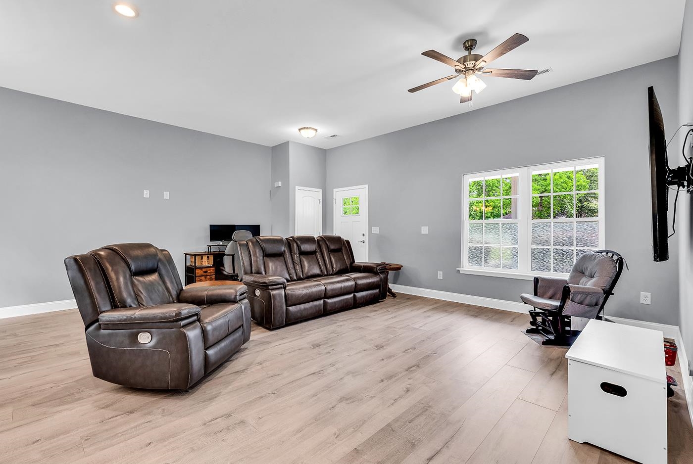 5630 Dinkler Avenue Loris, SC 29569 - Photo 2 of 43