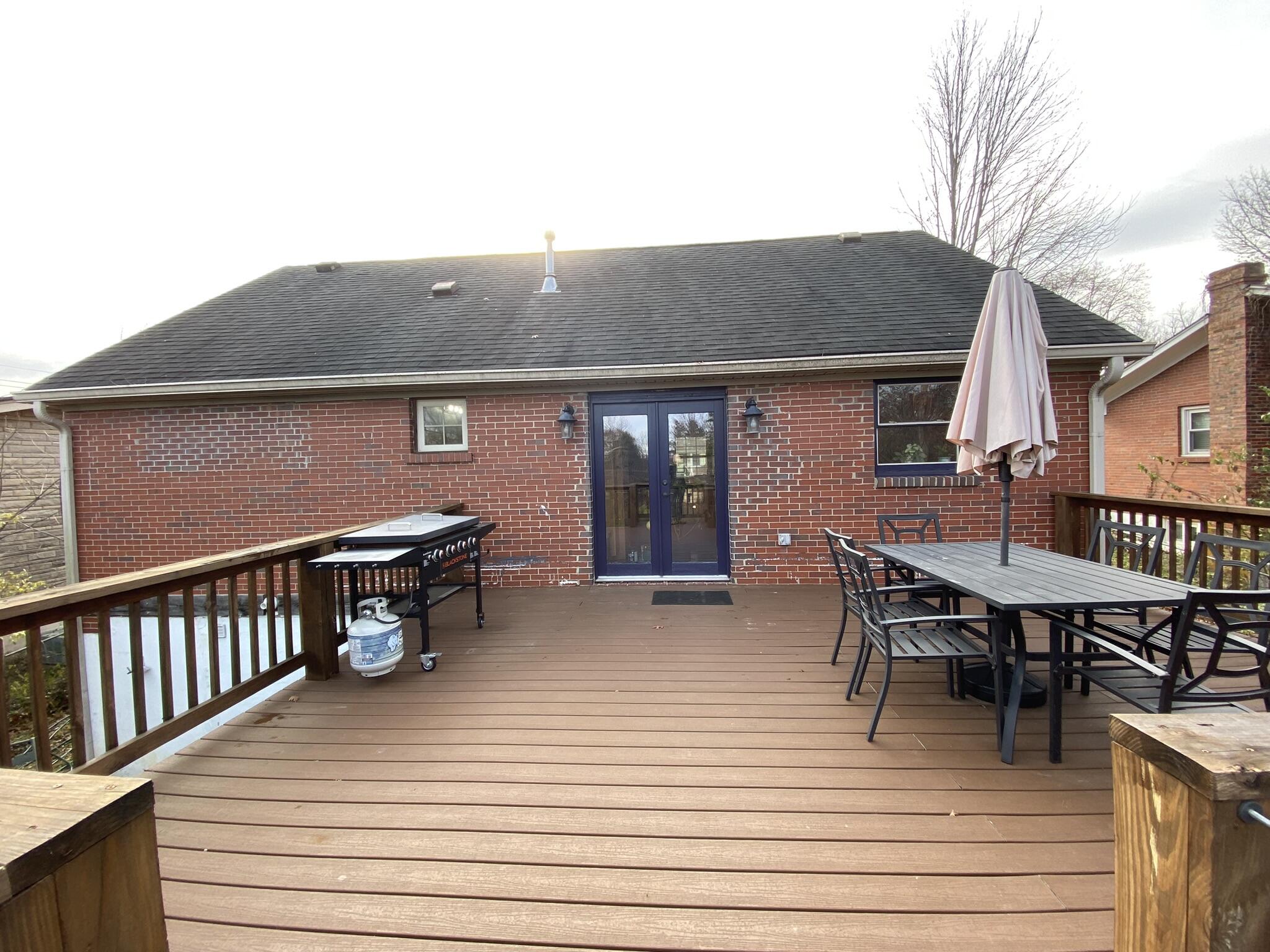961 Fredericksburg Road Lexington, KY 40504 - Photo 2 of 47 IMG_0721