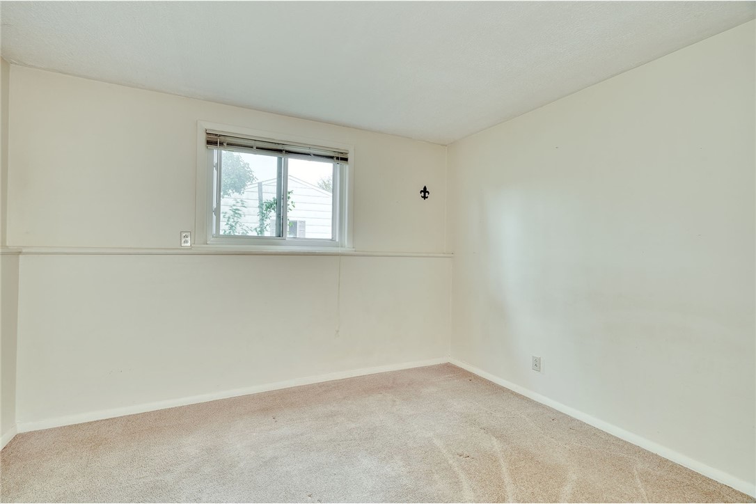 139 Nevins Road Henrietta, NY 14467 - Photo 23 of 38