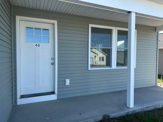 $345,000 | 40 Village Circle, Augusta, ME 04330