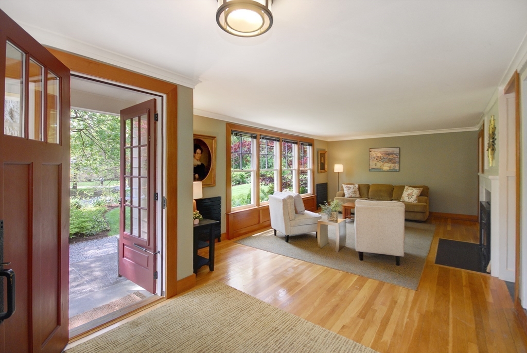 394 Strawberry Hill Road Concord, MA 01742 - Photo 16 of 40 Gallery Image 16