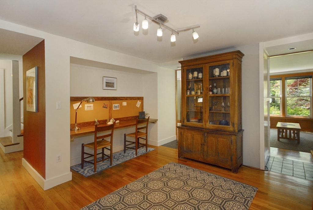394 Strawberry Hill Road Concord, MA 01742 - Photo 19 of 40 Gallery Image 19