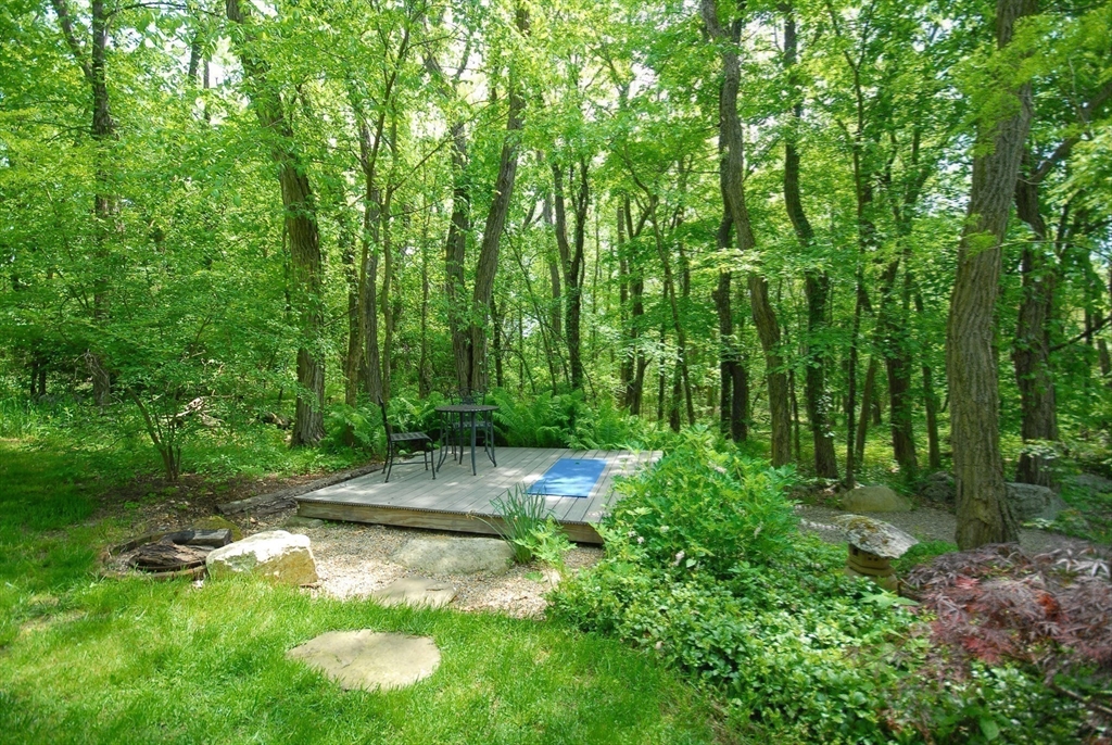 394 Strawberry Hill Road Concord, MA 01742 - Photo 28 of 40 Gallery Image 28