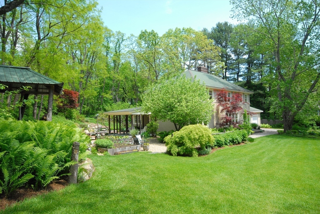 394 Strawberry Hill Road Concord, MA 01742 - Photo 39 of 40 Gallery Image 39